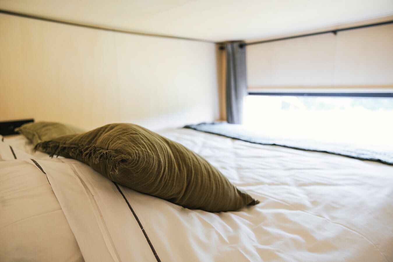 1 slaapkamer, een bureau, wifi, beddengoed