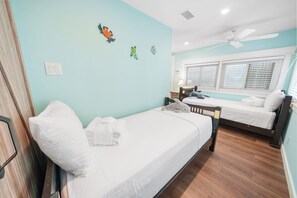 2 bedrooms, iron/ironing board, travel cot, WiFi