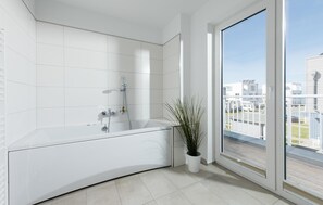 Shower, hair dryer - Cozy home in Olpenitz with sauna (Olpenitz)