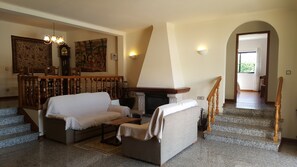 Interior - Vivenda V3 com Piscina Privada a 1,8km da Praia das Belherucas - Albufeira (Olhos de Água)