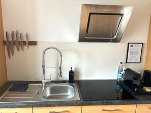 Frigorífic, forn, placa de cuina i rentaplats