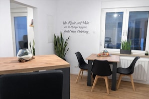 Dining - Hallgarten Rebe 11 (Oestrich-Winkel)