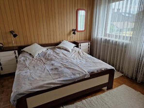 3 Schlafzimmer, Bügeleisen/Bügelbrett, Reisekinderbett, Internetzugang