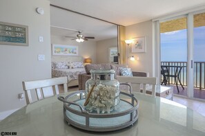 1 habitación, internet y ropa de cama