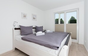 2 chambres, fer et planche à repasser, lit parapluie, Wi-Fi gratuit