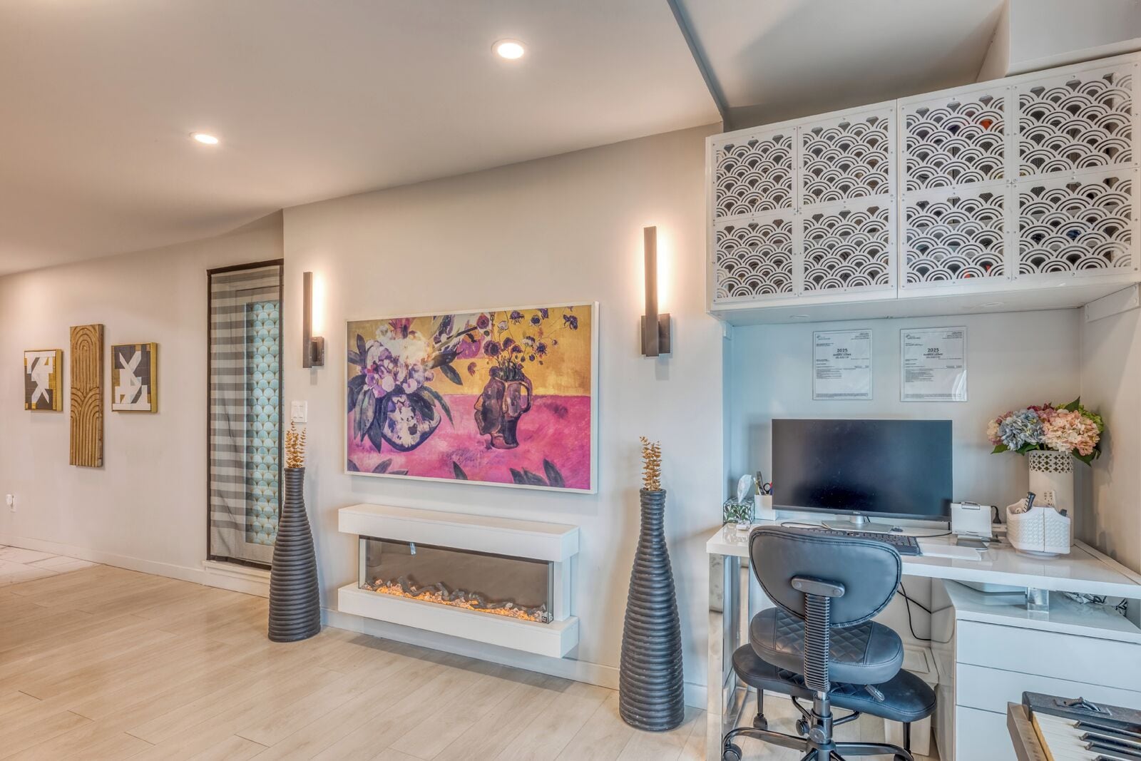 41-inch Smart TV with digital channels, Netflix, streaming services