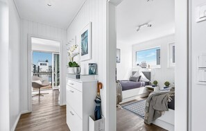 2 bedrooms, iron/ironing board, travel cot, free WiFi - Beautiful ship in Olpenitz with sauna (Olpenitz)