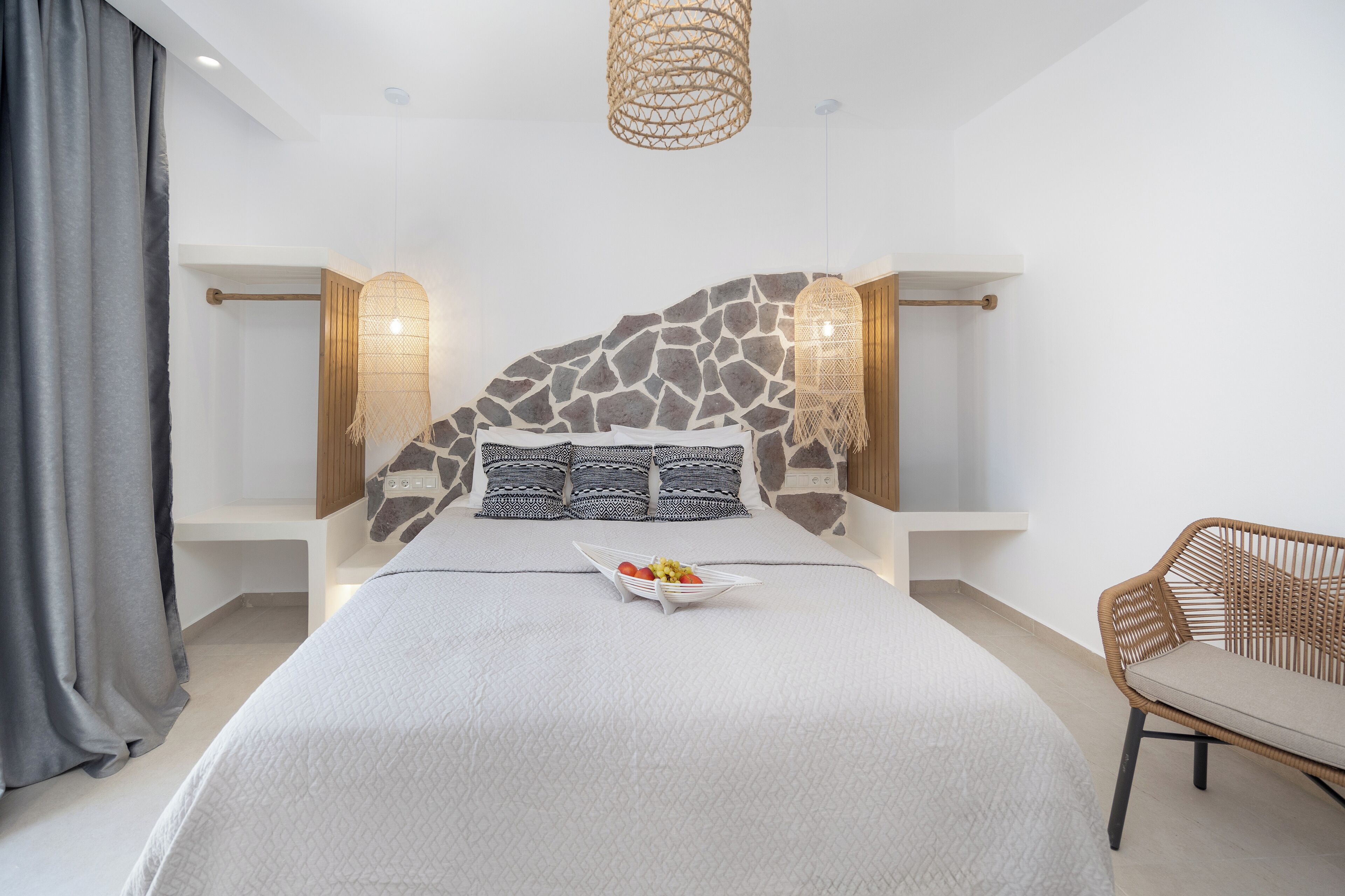 2 bedrooms, Egyptian cotton sheets, premium bedding, in-room safe