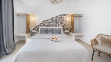 2 bedrooms, Egyptian cotton sheets, premium bedding, in-room safe
