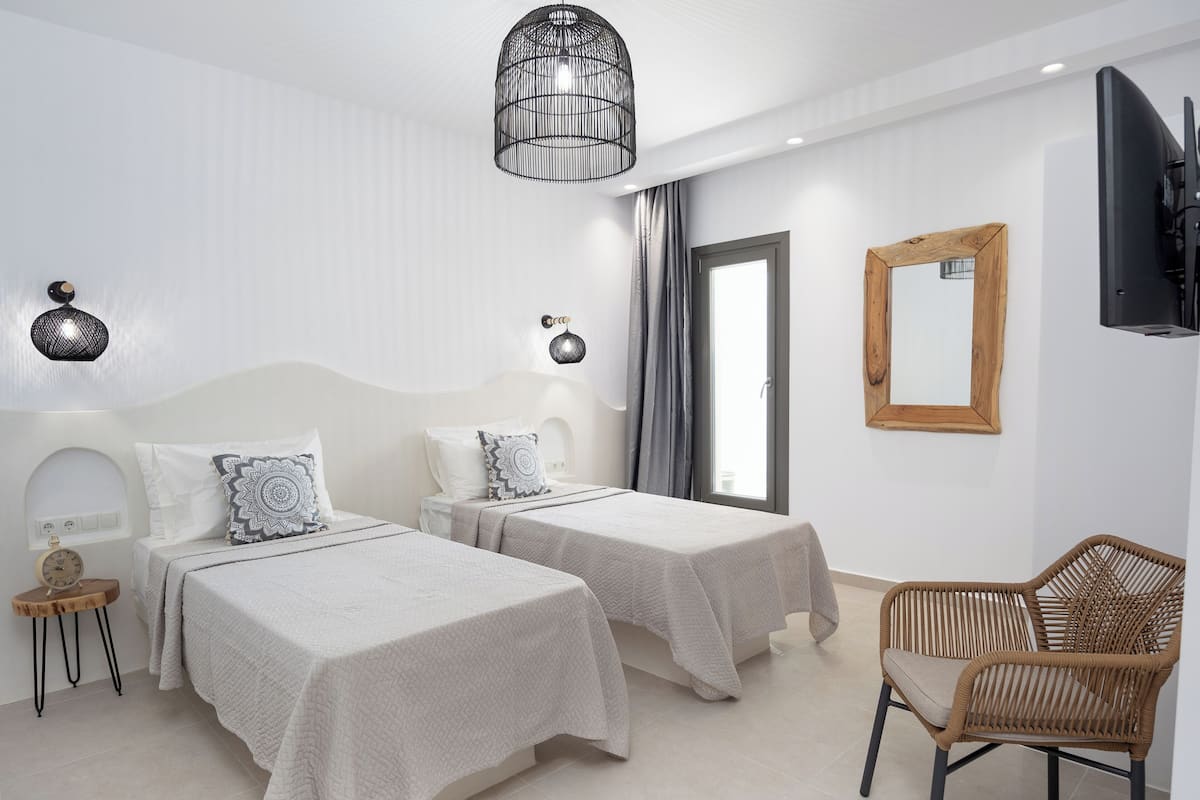 Appartement Confort, 2 chambres, cuisine, en front de mer | 2 chambres, draps en coton égyptien, literie de qualité supérieure