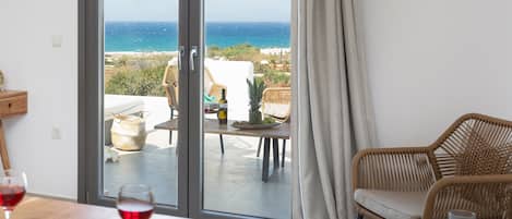 Private beach nearby, beach towels