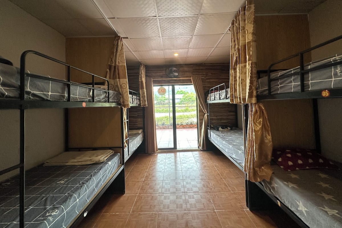 Basic Shared Dormitory, Garden View | 1 bedroom, laptop workspace, soundproofing, free WiFi