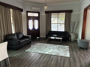 Smart TV y monitor de computadora 