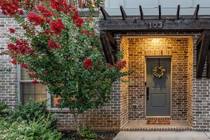 Exterior detail - Rooftop Relaxation in Downtown Murfreesboro (Murfreesboro)