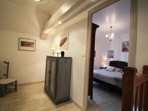 2 bedrooms, free WiFi