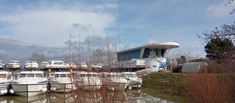 Exclusive Stay on Triton 860 Fly