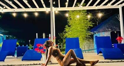 LA GRANDE SHORES Beach Resort