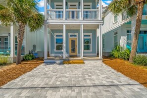 Exterior detail - Gulf Views, BRAND NEW and Across the Street from the Beach! (Panama City Beach)