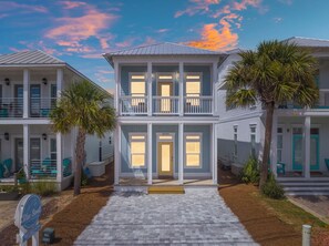Exterior - Gulf Views, BRAND NEW and Across the Street from the Beach! (Panama City Beach)