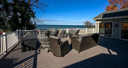 New! Stunning Geneva/Ashtabula Lakefront sleeps 16