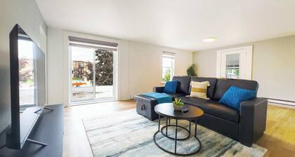 Pet Friendly Home Near Lock 32 & Beach Park