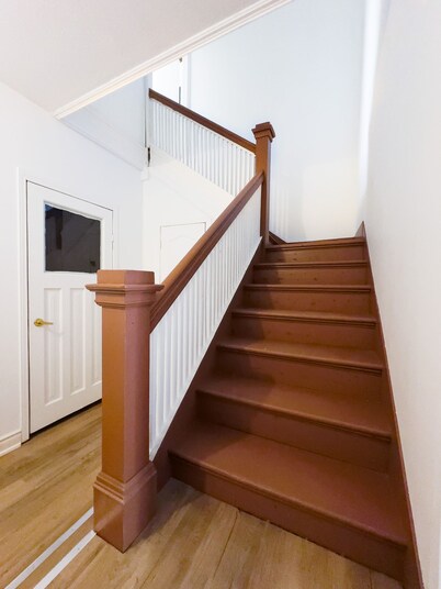Pet Friendly Home Near Lock 32 & Beach Park
