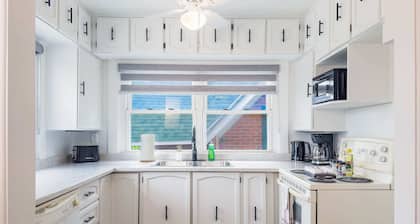 Cozy & Pet-Friendly 3BR Retreat in Bobcaygeon