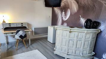 Superior Double Room, 1 King Bed | Premium bedding, memory foam beds, individually decorated