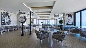 Dining - Paramount Home Bay View 260° Infinity Sky Pool (Dubai)