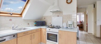 850m from the beach, flat for 5 with garden
