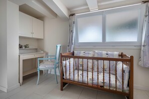 2 bedrooms, iron/ironing board