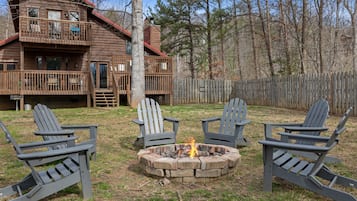 Cabin, 2 Bedrooms | BBQ/picnic area