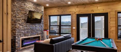 Cabaña, 4 habitaciones | Sala de juegos