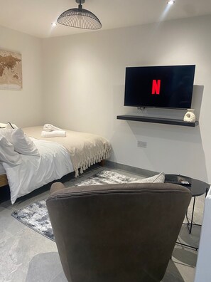 1 Schlafzimmer, Bügeleisen/Bügelbrett, WLAN, Bettwäsche