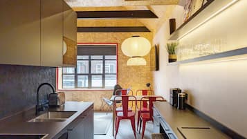 Fridge, microwave, oven, dishwasher