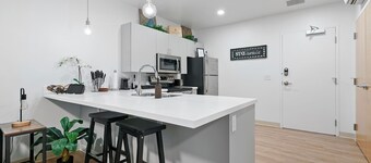 Central Modern Apartment