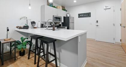 Central Modern Apartment