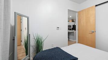 1 bedroom, free WiFi, bed sheets