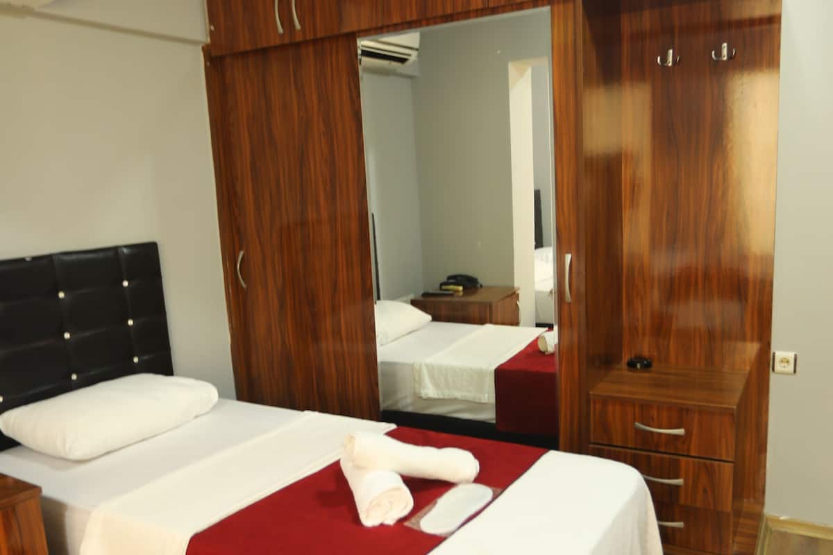 Standard Room | Soundproofing, free WiFi