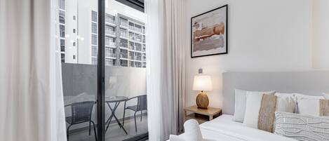 Iron/ironing board, free WiFi, bed sheets