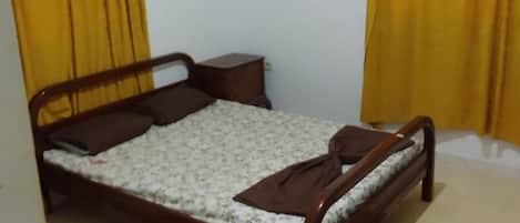 2 bedrooms, iron/ironing board