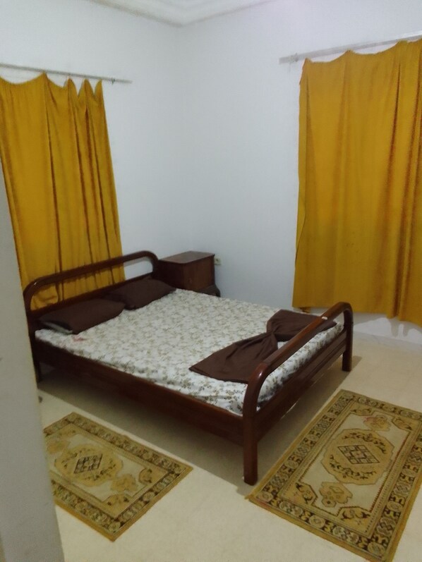 2 bedrooms, iron/ironing board