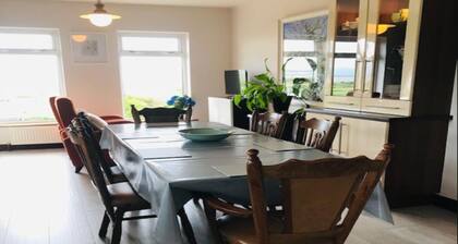 Luxury holiday home, at Inch Beach, overlooking Dingle Bay on Wild Atlantic Way