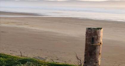 Luxury holiday home, at Inch Beach, overlooking Dingle Bay on Wild Atlantic Way