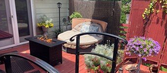 Charming "spa like" home with Hot Tub and Infrared Sauna