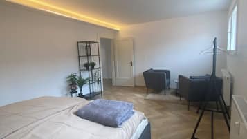 3 bedrooms, WiFi, bed sheets
