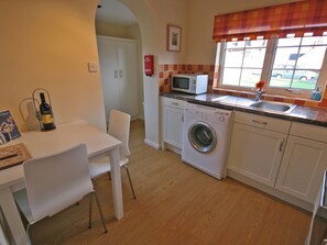 Private kitchen - 2 bedroom accommodation in Bamburgh (Bamburgh)