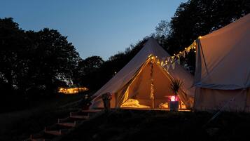 Cabin | Bahagian luar