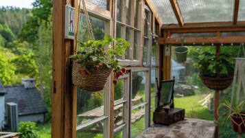 Cabin | Bahagian dalam