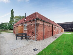 Terrace/patio - The Milling Shed - UK37350 (Newark)